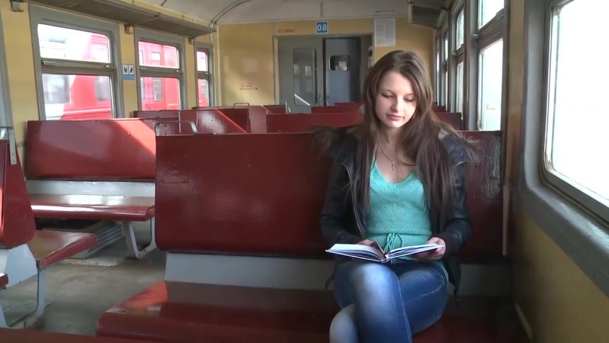 Пикап в электричке