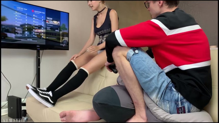 Eva Elifie парень за компом xxx