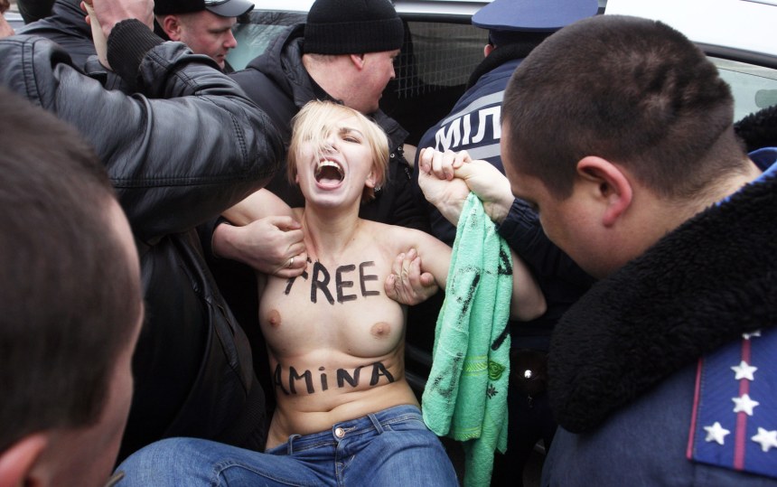 Акции протеста с обнажением