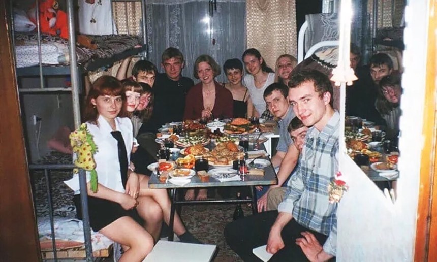 Студенческое общежитие 90х