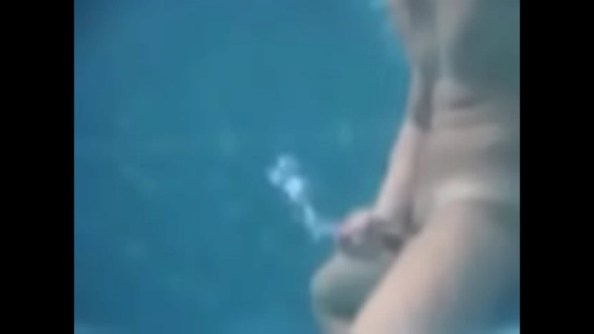 Семяизвержение под водой