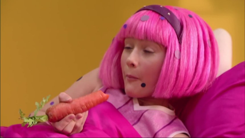Lazy Town +18 Стефани